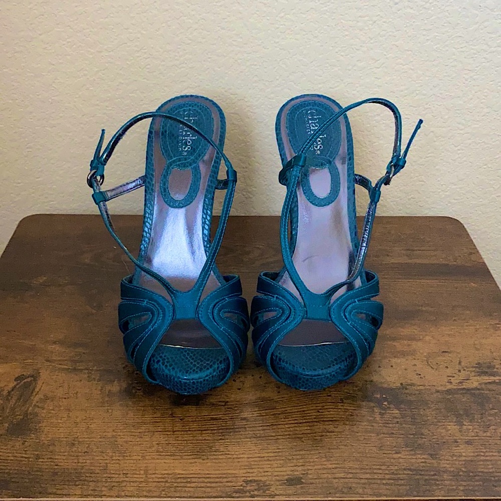 Charles by Charles David blue snake skin heels